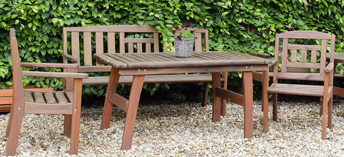 garden furniture makeover