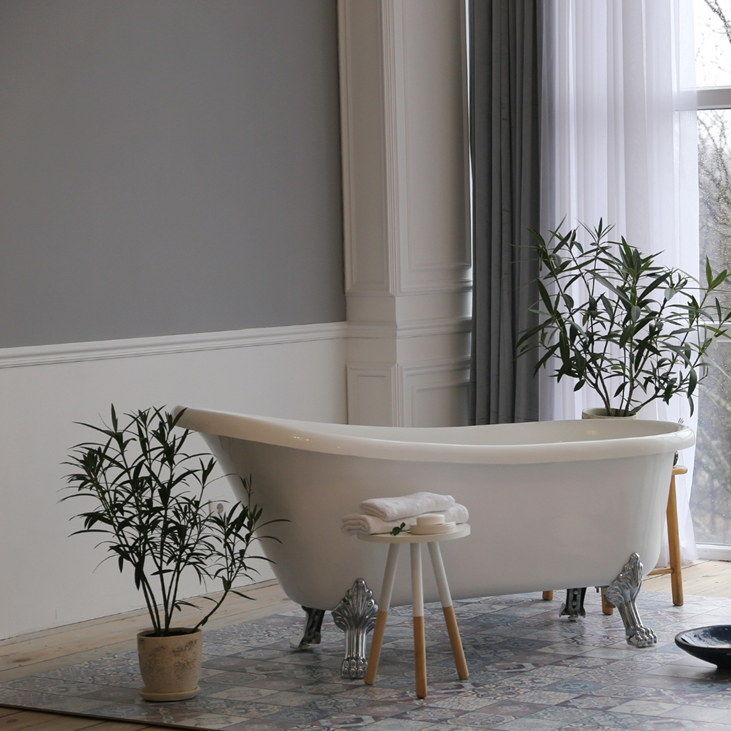 crown-easyclean-bathroom-paint